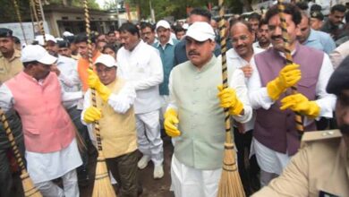 मुख्यमंत्री डॉ.यादव ने स्वच्छता के लिए श्रमदान कर स्वच्छोत्सव का किया शुभारंभ