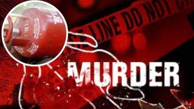 फास्ट फूड ठेले पर विवाद: नशेड़ी ने साथी का सिर सिलेंडर से कुचला, मौत फास्ट फूड ठेले पर विवाद: नशेड़ी ने साथी का सिर सिलेंडर से कुचला, मौत