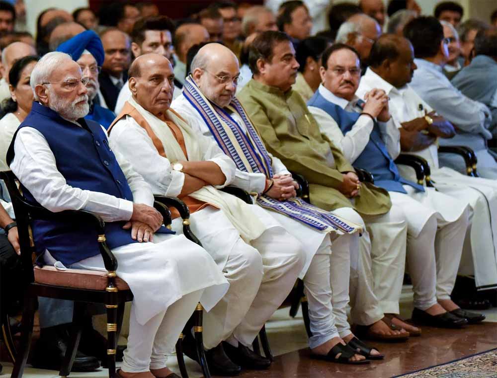 भाजपा में अध्यक्ष पद खाली, विपक्ष ने उठाए सवाल