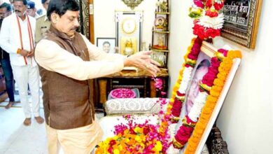 मुख्यमंत्री डॉ. यादव ने गोटेगांव पहुंचकर मंत्री पटेल की माताजी के निधन पर दी श्रद्धांजलि