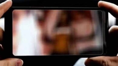 पोर्न स्टार की न्यूड तस्वीरों पर बैन: इंस्टाग्राम की कार्रवाई से भड़का कोर्ट