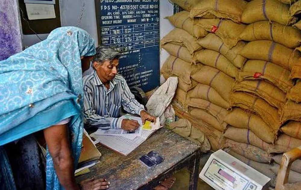 खंडवा में राशन घोटाला: 15 हजार मृतकों के नाम पर 8.64 करोड़ का राशन उठा, 1570 परिवार सूची से बाहर