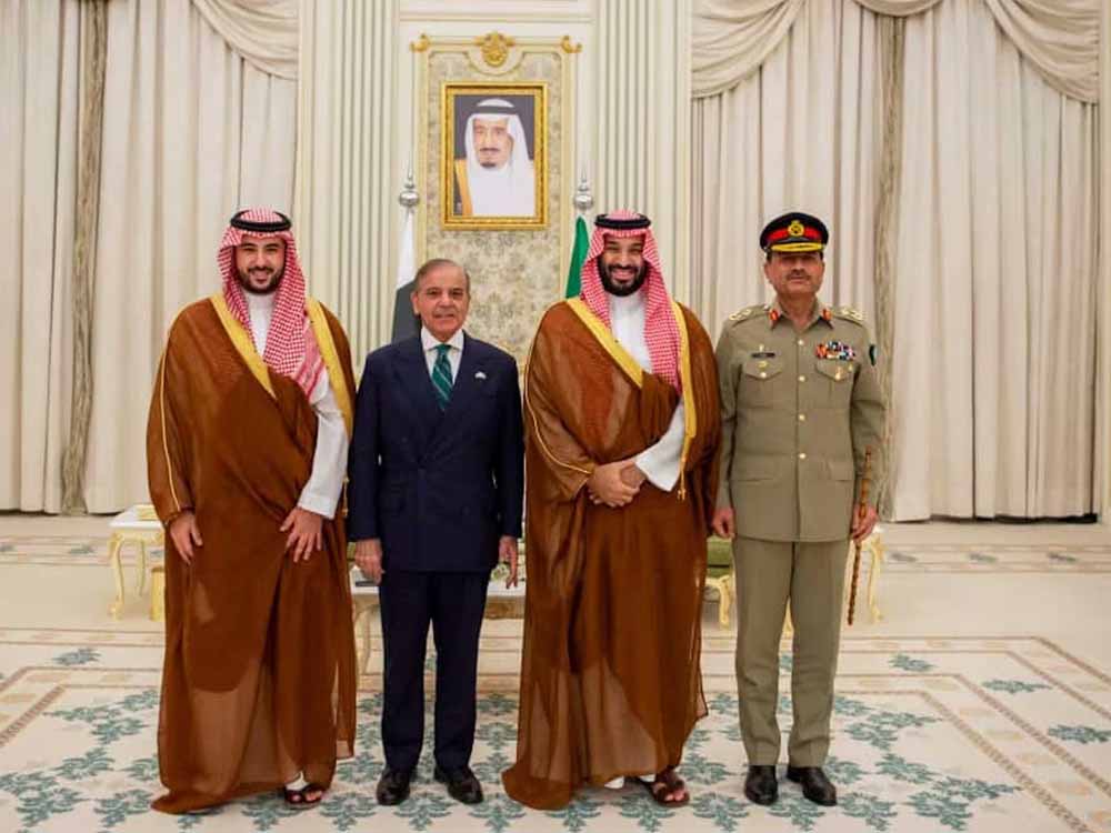 पाक-सऊदी रक्षा समझौता: भारत और इजरायल के लिए नई सुरक्षा चुनौती पाक-सऊदी रक्षा समझौता: भारत और इजरायल के लिए नई सुरक्षा चुनौती