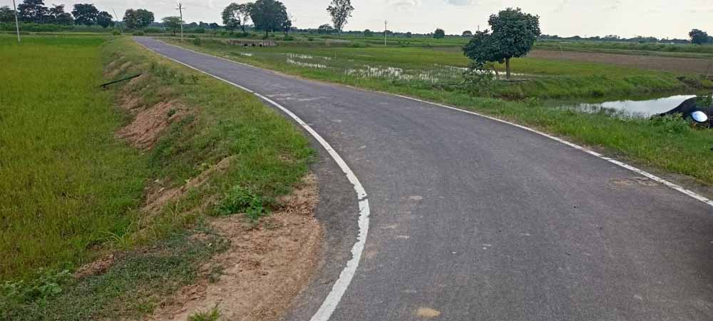 कोर कटिंग से खुली सड़क के भ्रष्टाचार की परतें, कम निकली क्रस्ट की मोटाई