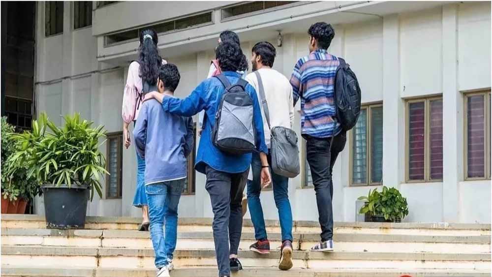 विदेश में पढ़ाई का सुनहरा मौका: सरकार देगी 35 लाख तक की मदद, 19 सितंबर तक करें आवेदन