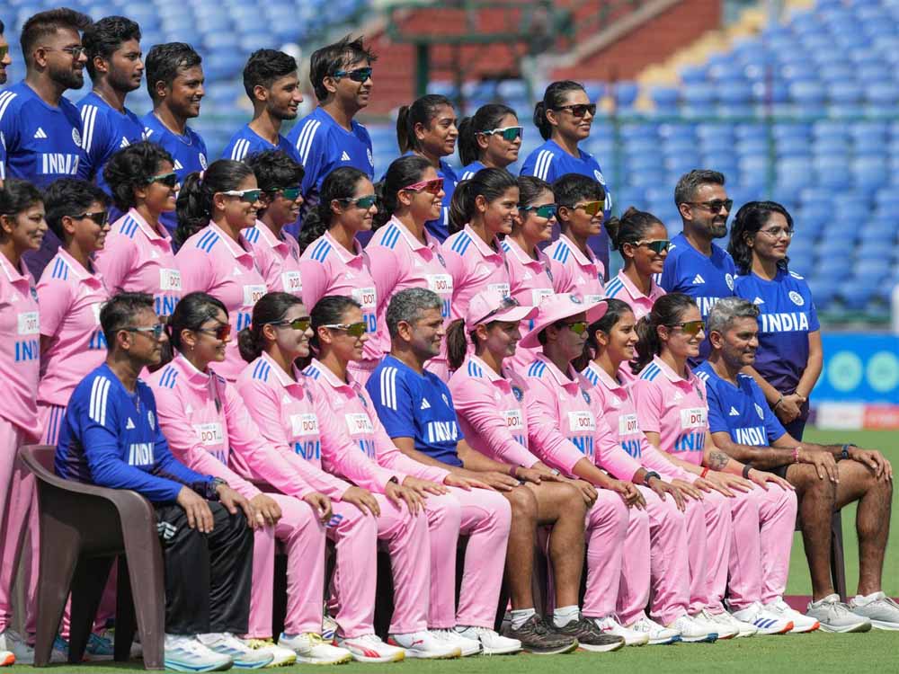 इतिहास रचा टीम इंडिया ने! जर्सी का रंग बदला, पहली बार हुआ ऐसा बदलाव इतिहास रचा टीम इंडिया ने! जर्सी का रंग बदला, पहली बार हुआ ऐसा बदलाव