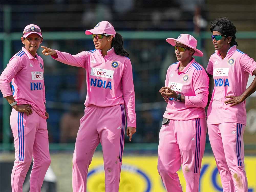 तीसरे महिला वनडे में धीमी ओवरगति: भारत को ऑस्ट्रेलिया के खिलाफ जुर्माने का सामना