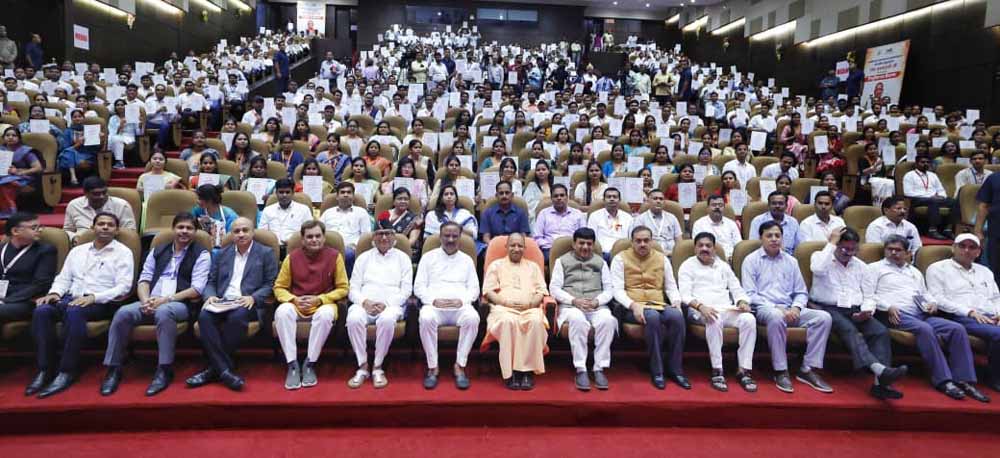 युवाओं को रोजगार से जोड़ने पर मिशन मोड में जुटी योगी सरकार