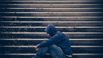 भविष्य सफल बनाना है? तो तुरंत छोड़ें ये 5 आदतें