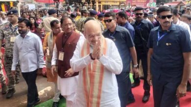 केंद्रीय गृहमंत्री अमित शाह बस्तर पहुंचे, मुरिया दरबार में मांझी-मुखियाओं से की बातचीत