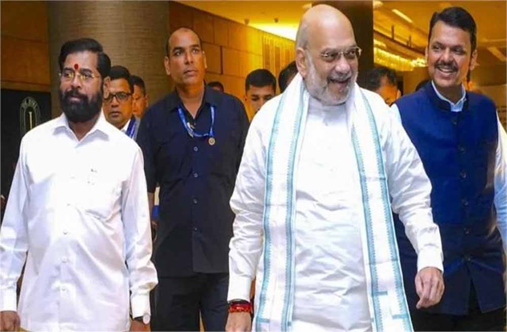 अमित शाह की शिरडी यात्रा: मुख्यमंत्री फडणवीस और उपमुख्यमंत्रियों से किसानों के लिए राहत पैकेज पर चर्चा