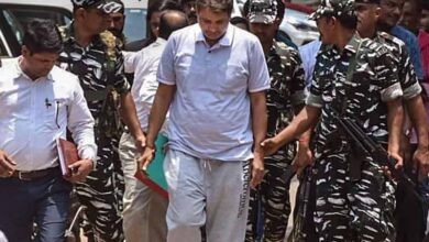 अनवर ढेबर की पैरोल 7 दिन बढ़ी, घर पर पुलिस सुरक्षा और निगरानी जारी अनवर ढेबर की पैरोल 7 दिन बढ़ी, घर पर पुलिस सुरक्षा और निगरानी जारी