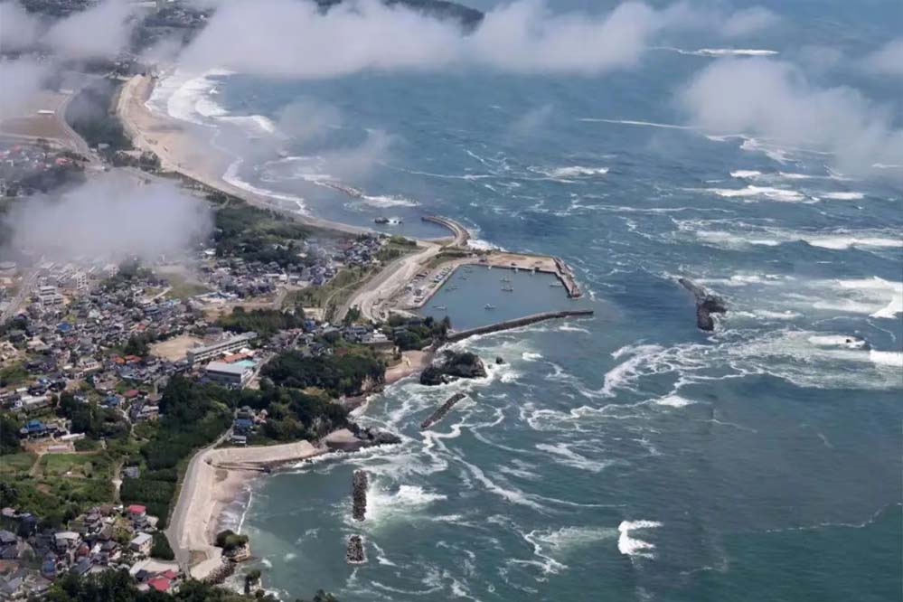 फिलीपींस में 7.4 तीव्रता का भूकंप, समुद्र तटीय क्षेत्रों में सुनामी का अलर्ट