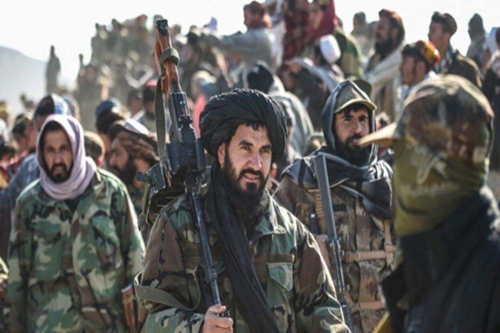 तालिबान का पाकिस्तान पर जीत का दावा, जश्न के बीच अफगानी बोले — ‘हम हैं साम्र्यों के कब्रिस्तान’