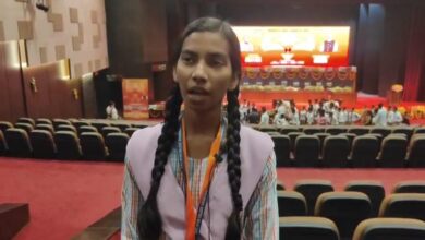 अब मुझे अपनी पढ़ाई जारी रखने के लिए परिवार पर आश्रित नहीं होना पड़ता: वर्तिका रावत अब मुझे अपनी पढ़ाई जारी रखने के लिए परिवार पर आश्रित नहीं होना पड़ता: वर्तिका रावत