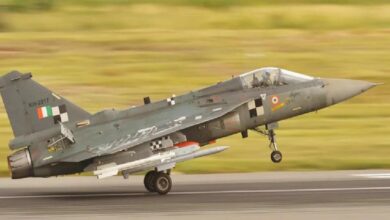 तेज़ रफ्तार और ब्रह्मोस से सुसज्जित: तेजस MK1A बनेगा पाकिस्तान के लिए चुनौती तेज़ रफ्तार और ब्रह्मोस से सुसज्जित: तेजस MK1A बनेगा पाकिस्तान के लिए चुनौती