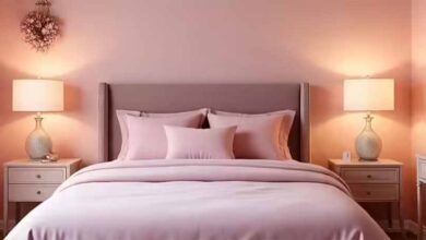 वास्तु टिप्स: बेडरूम में इस रंग की चादर बिछाने से बढ़ेगा प्यार और आपसी तालमेल