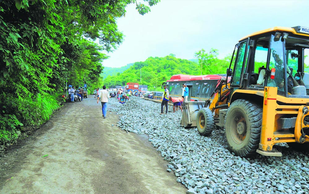 मार्च तक तैयार होगा इंदौर-खंडवा रोड, चार महीने में पूरी होंगी तीन सुरंगें और ब्रिज मार्च तक तैयार होगा इंदौर-खंडवा रोड, चार महीने में पूरी होंगी तीन सुरंगें और ब्रिज