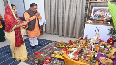 रायपुर : मुख्यमंत्री  विष्णु देव साय ने की गोवर्धन पूजा, प्रदेश की सुख-समृद्धि और खुशहाली की कामना की