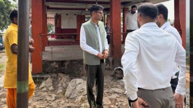 रायपुर : वित्त मंत्री ओ.पी.चौधरी ने किया गजमार पहाड़ के सौंदर्यीकरण कार्यों का निरीक्षण