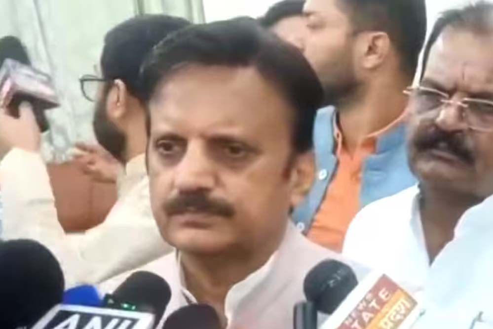 सिरप कंपनी मालिक की गिरफ्तारी के लिए MP पुलिस तमिलनाडु रवाना, उपमुख्यमंत्री राजेंद्र शुक्ला ने दी जानकारी