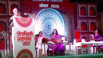 स्वदेशी उत्पादों की खरीदारी का सुनहरा मौका : राज्यपाल  पटेल