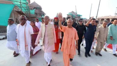 हनुमानगढ़ी में सीएम योगी ने टेका मत्था, श्रीरामलला के दरबार में की आरती