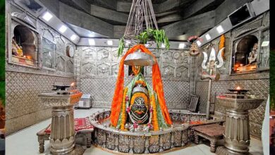 महाकाल मंदिर में प्रसाद की डिजिटल बिक्री शुरू, दीपावली से मिलेगा लड्डू कैशलेस पेमेंट पर महाकाल मंदिर में प्रसाद की डिजिटल बिक्री शुरू, दीपावली से मिलेगा लड्डू कैशलेस पेमेंट पर