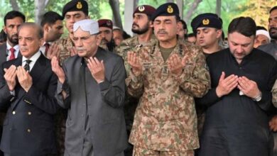 भारत को दो तरफा घेरने वाला पाकिस्तान अब खुद घिरा! 8000 KM सीमा पर बढ़ा जंग का डर भारत को दो तरफा घेरने वाला पाकिस्तान अब खुद घिरा! 8000 KM सीमा पर बढ़ा जंग का डर