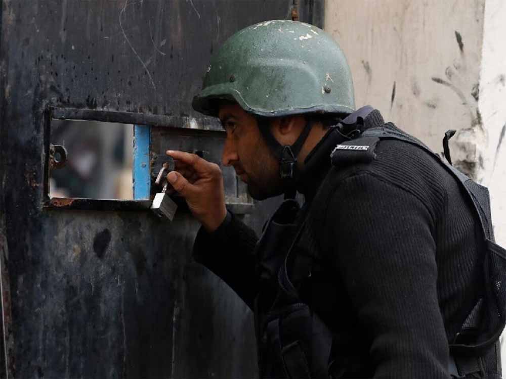 अफगान सीमा के तनाव के बीच बलूचिस्तान में बड़ा सुरक्षा संकट, गैस पाइपलाइन धमाके से हड़कंप अफगान सीमा के तनाव के बीच बलूचिस्तान में बड़ा सुरक्षा संकट, गैस पाइपलाइन धमाके से हड़कंप