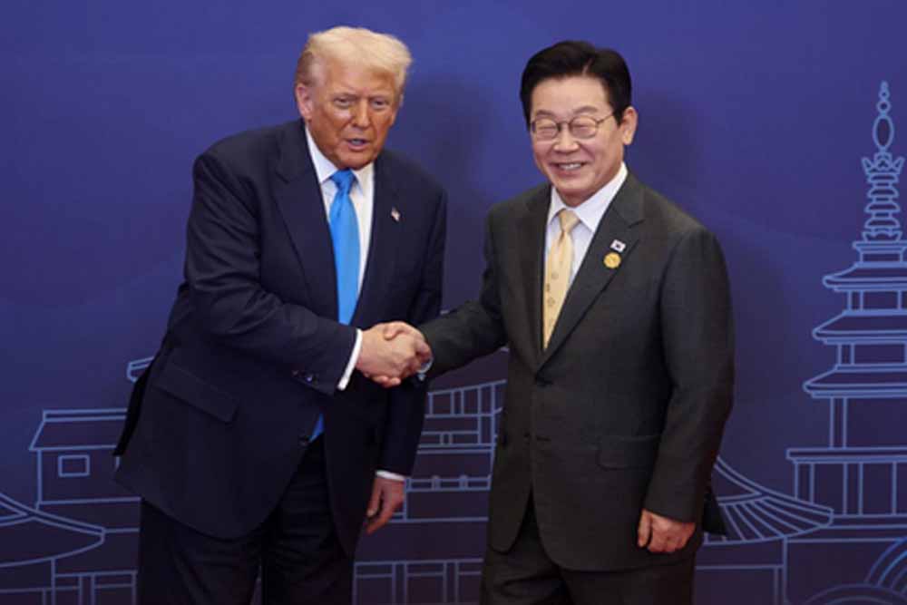 साउथ कोरिया में ट्रंप का जलवा! मिला देश का सबसे बड़ा सम्मान ‘ग्रैंड ऑर्डर ऑफ मुगुंगवा’ साउथ कोरिया में ट्रंप का जलवा! मिला देश का सबसे बड़ा सम्मान ‘ग्रैंड ऑर्डर ऑफ मुगुंगवा’