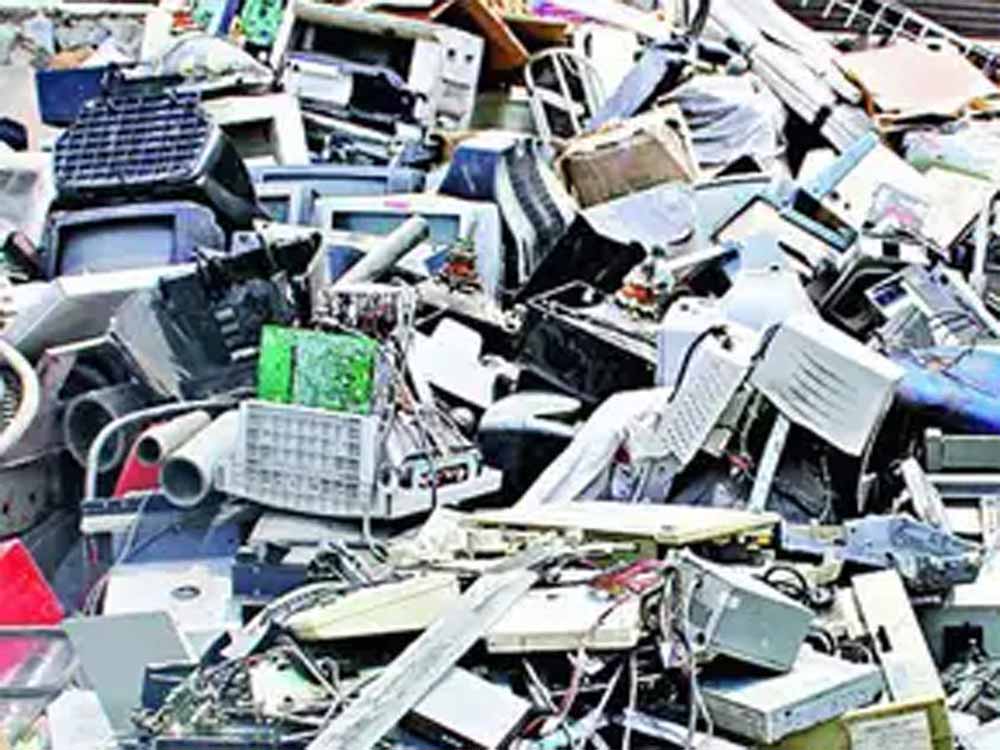 ई-कचरा से सवा हज़ार करोड़! सरकार ने 696 लाख वर्ग फुट ऑफिस स्पेस क्लीन कर कमाए ₹3296 Cr