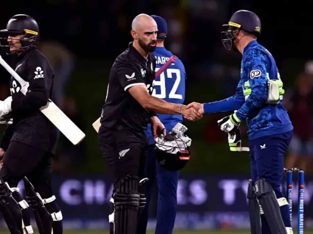 इंग्लैंड की बैटिंग फिर फेल, न्यूजीलैंड ने पांच विकेट से दर्ज की शानदार जीत