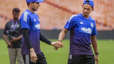 शुभमन गिल का लंबा नेट प्रैक्टिस, बुमराह-कुलदीप और अक्षर भी जुड़े ट्रेनिंग सेशन में शुभमन गिल का लंबा नेट प्रैक्टिस, बुमराह-कुलदीप और अक्षर भी जुड़े ट्रेनिंग सेशन में