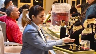 सोना ₹13,000 और चांदी ₹29,000 तक लुढ़की: रिकॉर्ड ऊँचाई से तगड़ी गिरावट