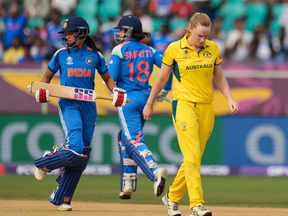 भारत ने ऑस्ट्रेलिया को 331 रन का टारगेट दिया, मंधाना-रावल ने किया धमाका!