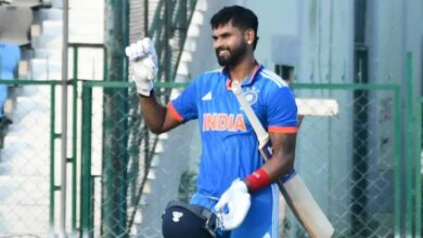 श्रेयस अय्यर ने फिर दिखाई धमाकेदार बल्लेबाजी, ऑस्ट्रेलिया ‘ए’ के खिलाफ शतक से पेश की अपनी दावेदारी श्रेयस अय्यर ने फिर दिखाई धमाकेदार बल्लेबाजी, ऑस्ट्रेलिया ‘ए’ के खिलाफ शतक से पेश की अपनी दावेदारी