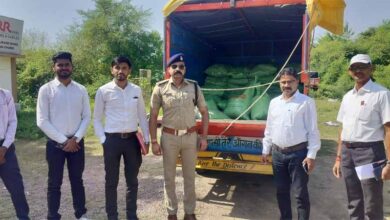 खाद का अवैध परिवहन करने पर थाना नौगांव में 2 लोगों पर एफआईआर खाद का अवैध परिवहन करने पर थाना नौगांव में 2 लोगों पर एफआईआर