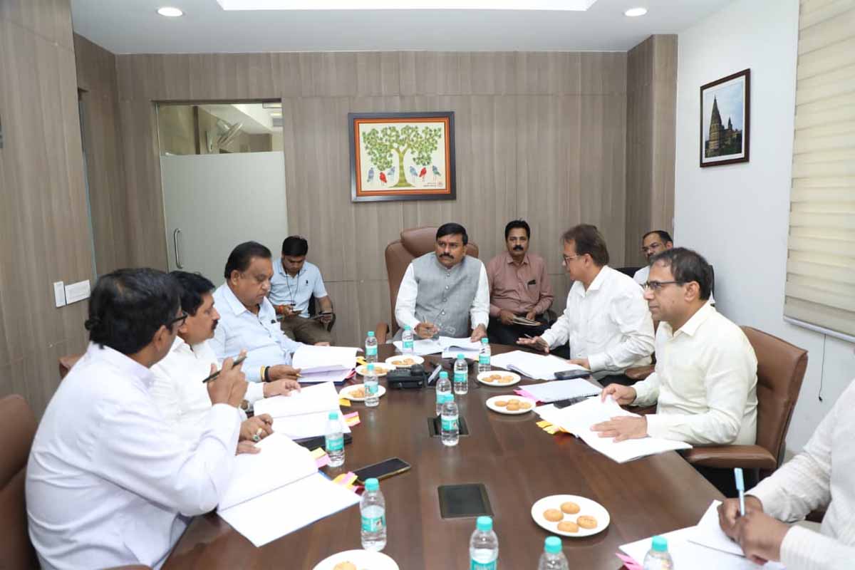 राज्य मंत्री धर्मेन्द्र लोधी ने ली 67वें अखिल भारतीय कालिदास समारोह 2025 की समीक्षा बैठक राज्य मंत्री धर्मेन्द्र लोधी ने ली 67वें अखिल भारतीय कालिदास समारोह 2025 की समीक्षा बैठक