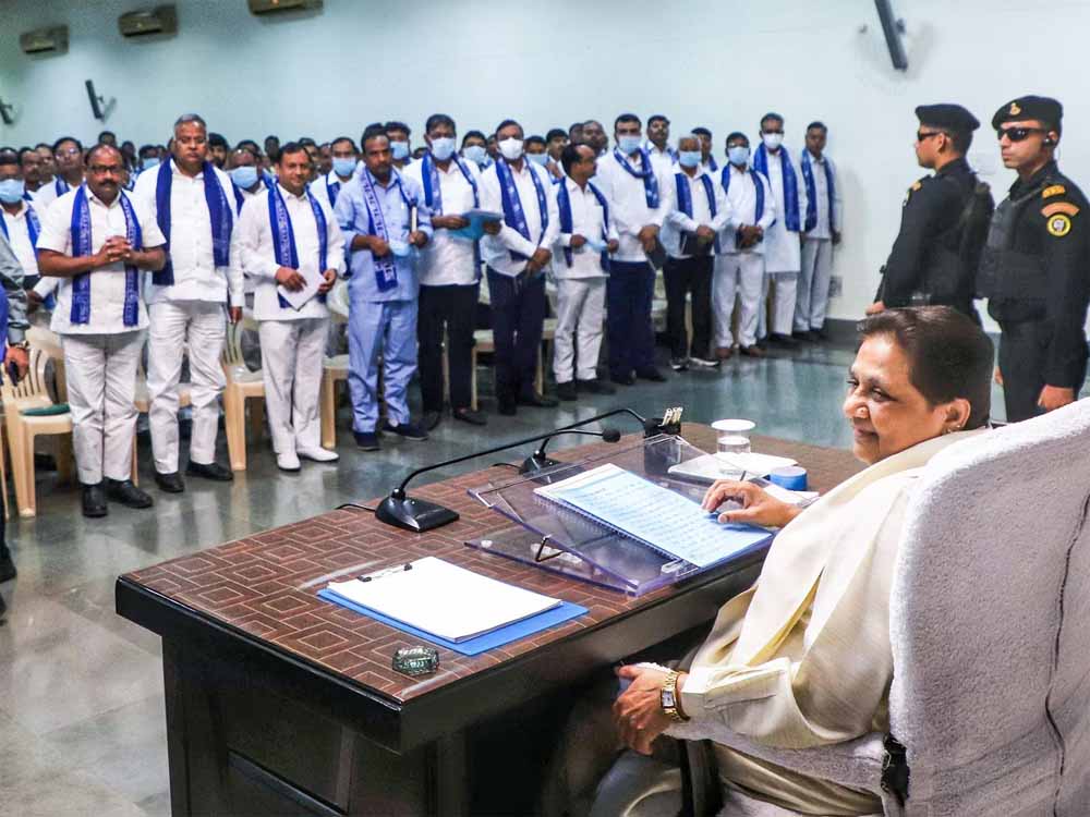 मायावती ने 2027 यूपी चुनाव की रणनिति बनाई, BSP कार्यकर्ताओं को दिए विशेष निर्देश