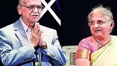 कास्ट सर्वे से किनारे हुए नारायण और सुधा मूर्ति, जानिए सरकार ने क्या सफाई दी कास्ट सर्वे से किनारे हुए नारायण और सुधा मूर्ति, जानिए सरकार ने क्या सफाई दी