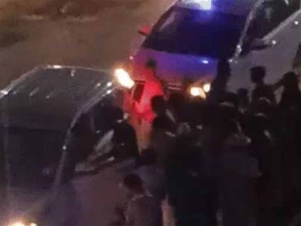 योगी के मंत्री के काफिले को ओवरटेक कर रोकने की कोशिश, मचा हड़कंप — एक आरोपी गिरफ्तार, दो फरार