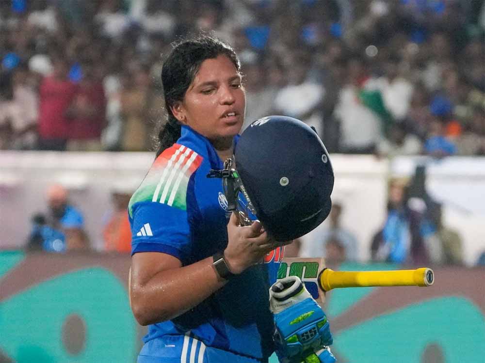 ऋचा घोष का दावा: सिर्फ एक मैच से नहीं आंक सकते शीर्ष क्रम की क्षमता