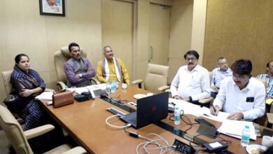 जनप्रतिनिधियों को विश्वास में लेकर कराएं विकास कार्य: मंत्री सिलावट