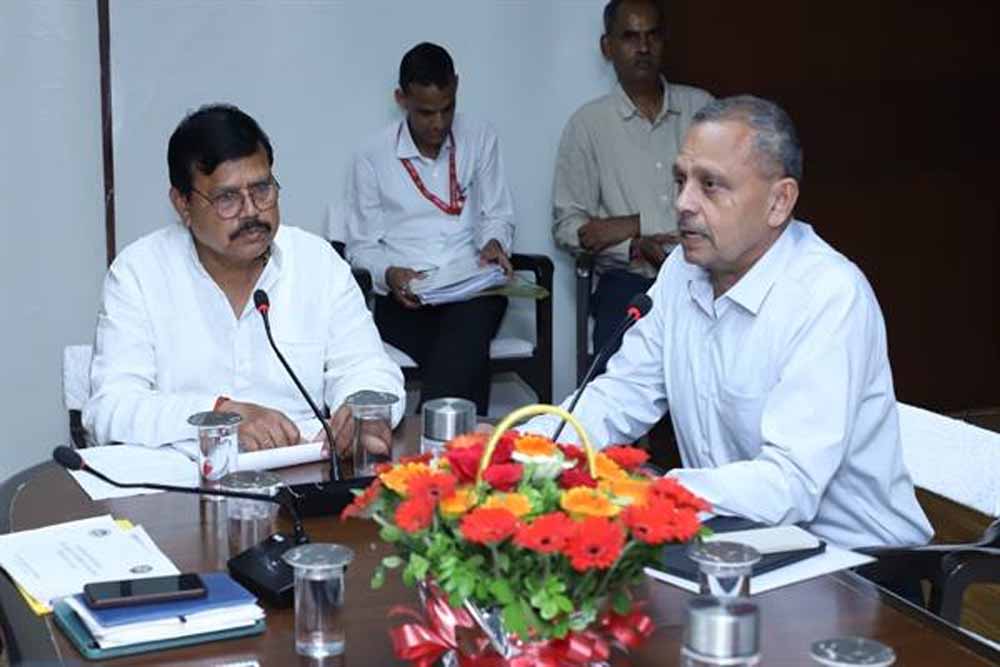 सिंहस्थ के कार्य निर्धारित समय-सीमा में पूर्ण करें एम.पी. ट्रांसको : मंत्री तोमर सिंहस्थ के कार्य निर्धारित समय-सीमा में पूर्ण करें एम.पी. ट्रांसको : मंत्री तोमर