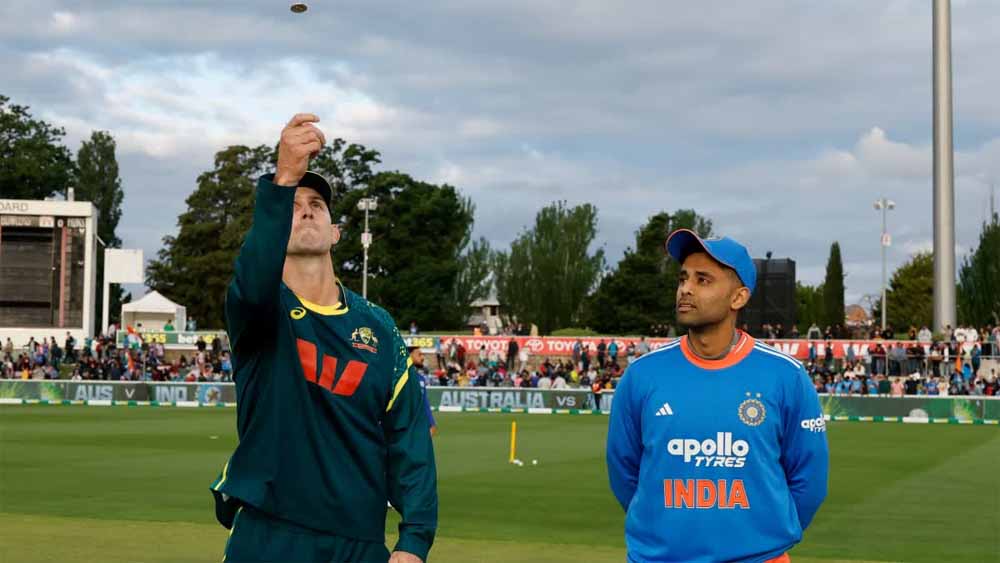 मेलबर्न T20: ऑस्ट्रेलिया ने टॉस जीता, भारत को पहले बल्लेबाजी — देखें दोनों टीमों की प्लेइंग 11