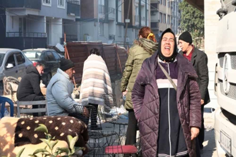 तुर्की में भूकंप से मचा हड़कंप: घबराए लोग इमारतों से कूदे, 19 घायल
