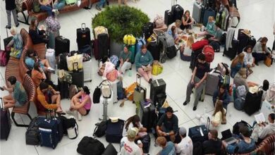 अमेरिका में हवाई अफरा-तफरी! 118 उड़ानें रद्द, 8700 से ज्यादा देरी से रवाना — FAA ने दी बड़ी चेतावनी