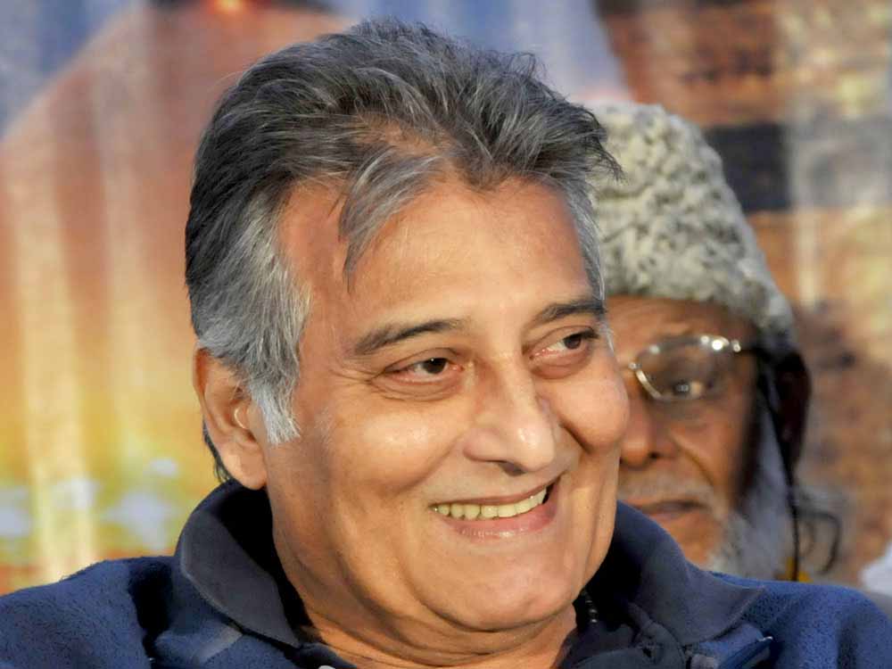 47 साल पहले Vinod Khanna की फिल्म ने बनाई थी Diwali धमाल, आज भी नहीं टूटा ये रिकॉर्ड!