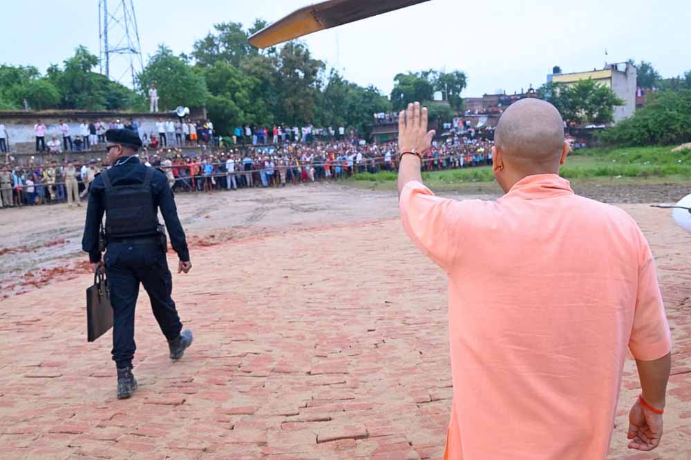 अब लाल सलाम नहीं, जय श्रीराम का नारा ही लगेगा : योगी आदित्यनाथ